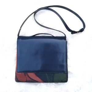 KATE SPADE SATURDAY CROSSBODY, VERY UNUSUAL, EUC